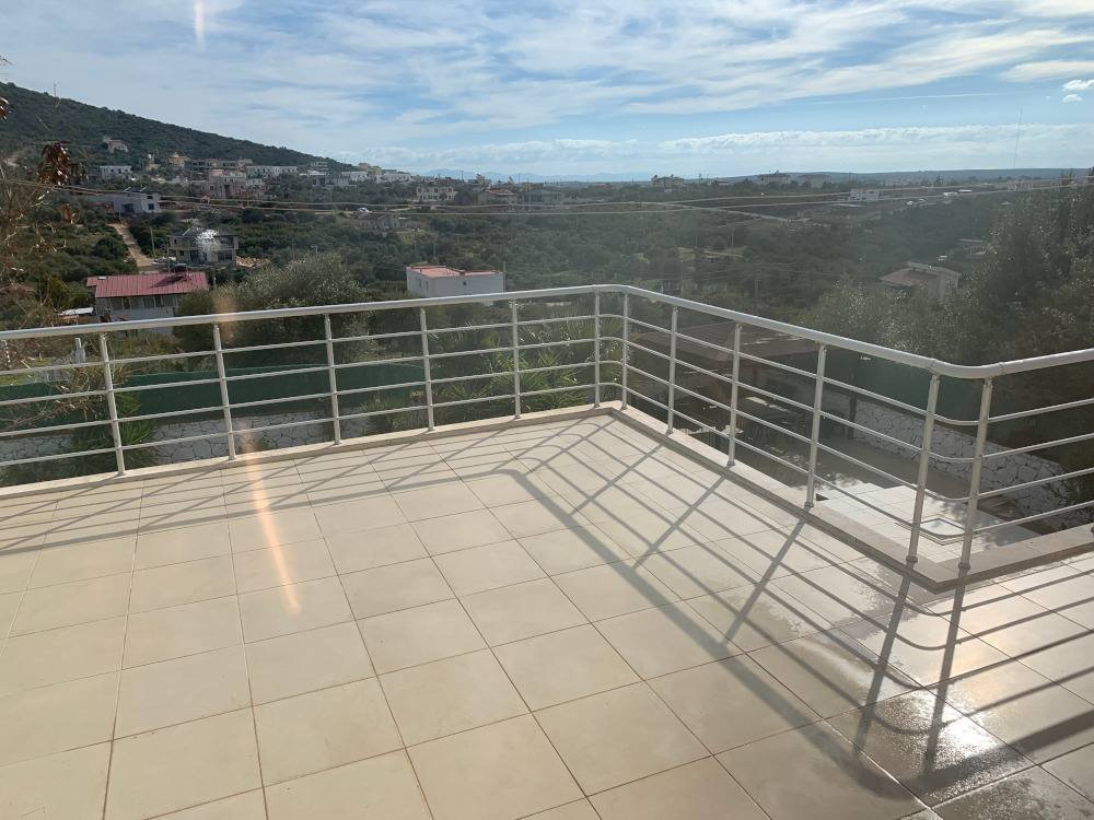 villa poppy 1stfloor terrace