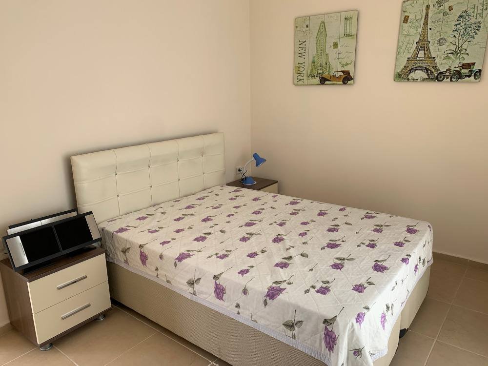 villa poppy bedroom1